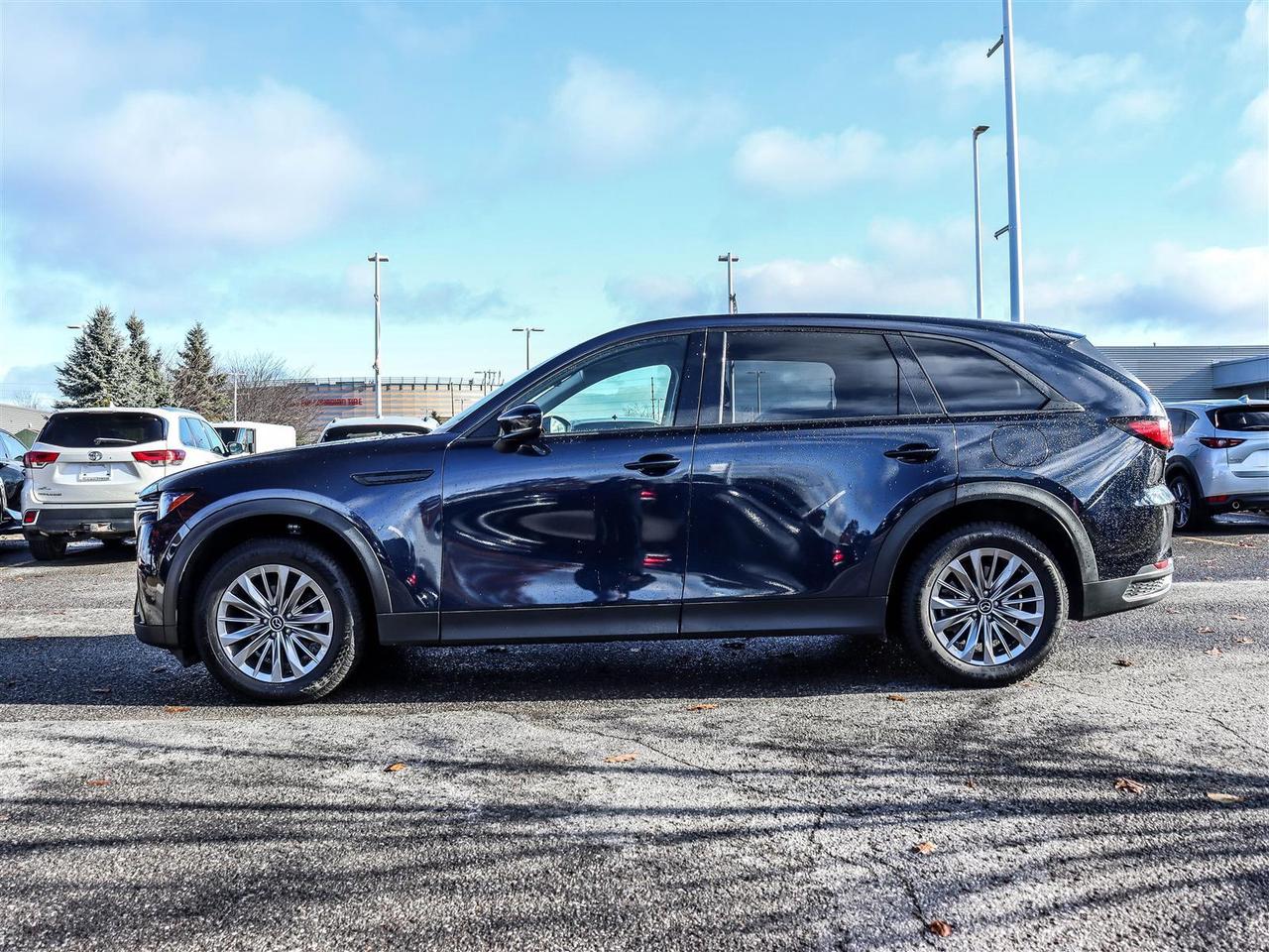 2024 Mazda CX-90 MHEV GS-L 4dr i-ACTIV All-Wheel Drive Sport Utility Photo4