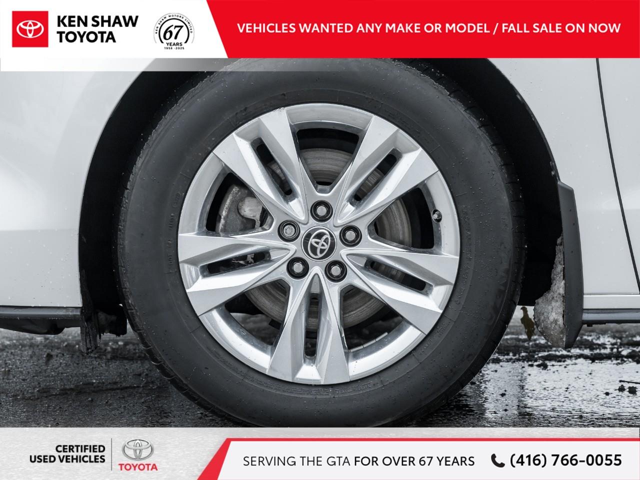 2022 Toyota Sienna Limited 7-Passenger 4dr All-Wheel Drive Passenger Van Photo4