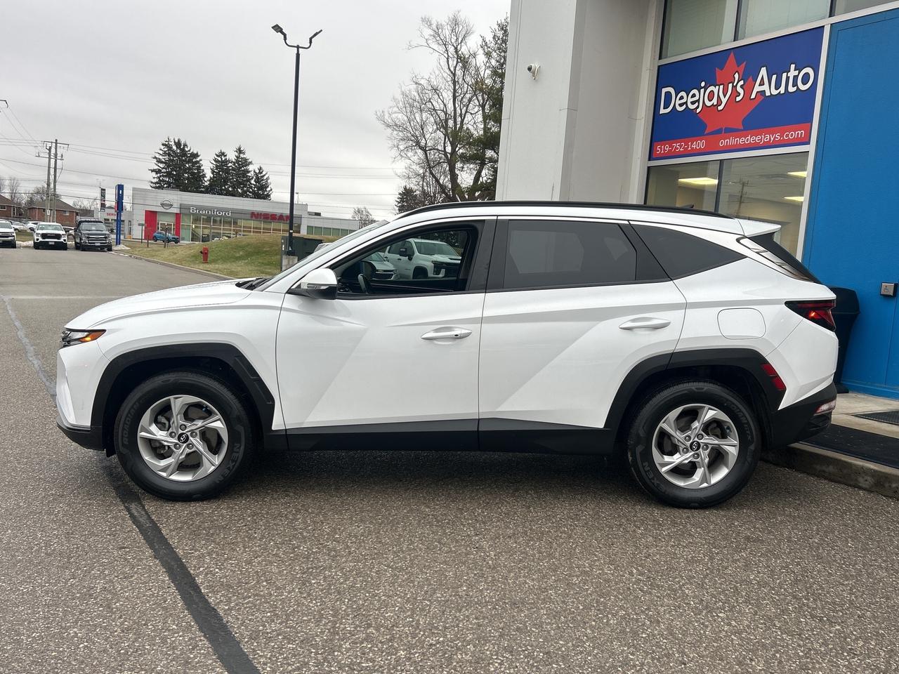 2022 Hyundai Tucson Preferred   Factory Warranty   Clean Carfax Photo