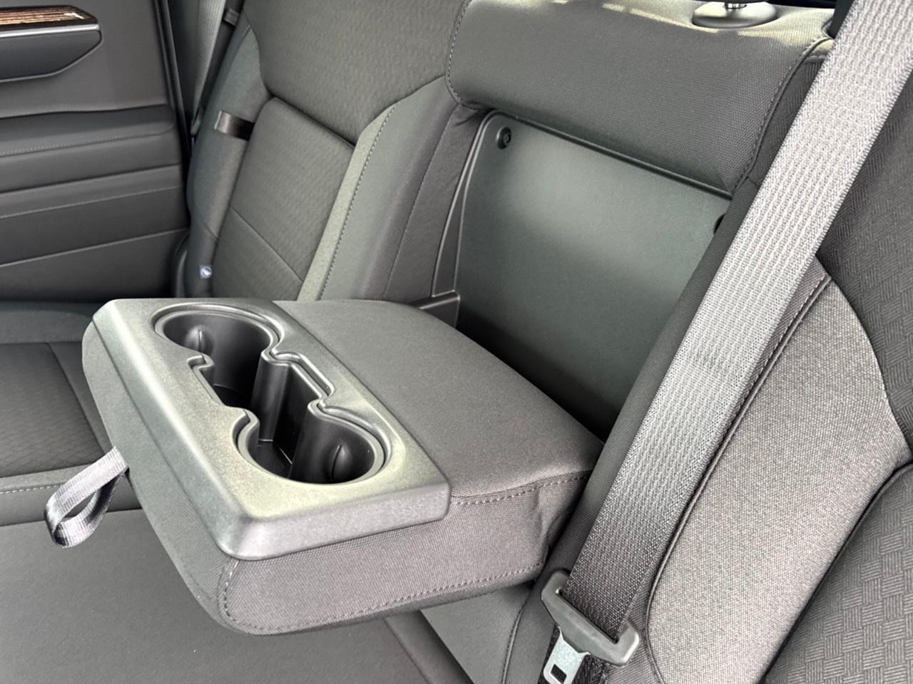 2026 GMC Sierra 1500 Crew Cab Short Box 4-Wheel Drive Elevation Photo