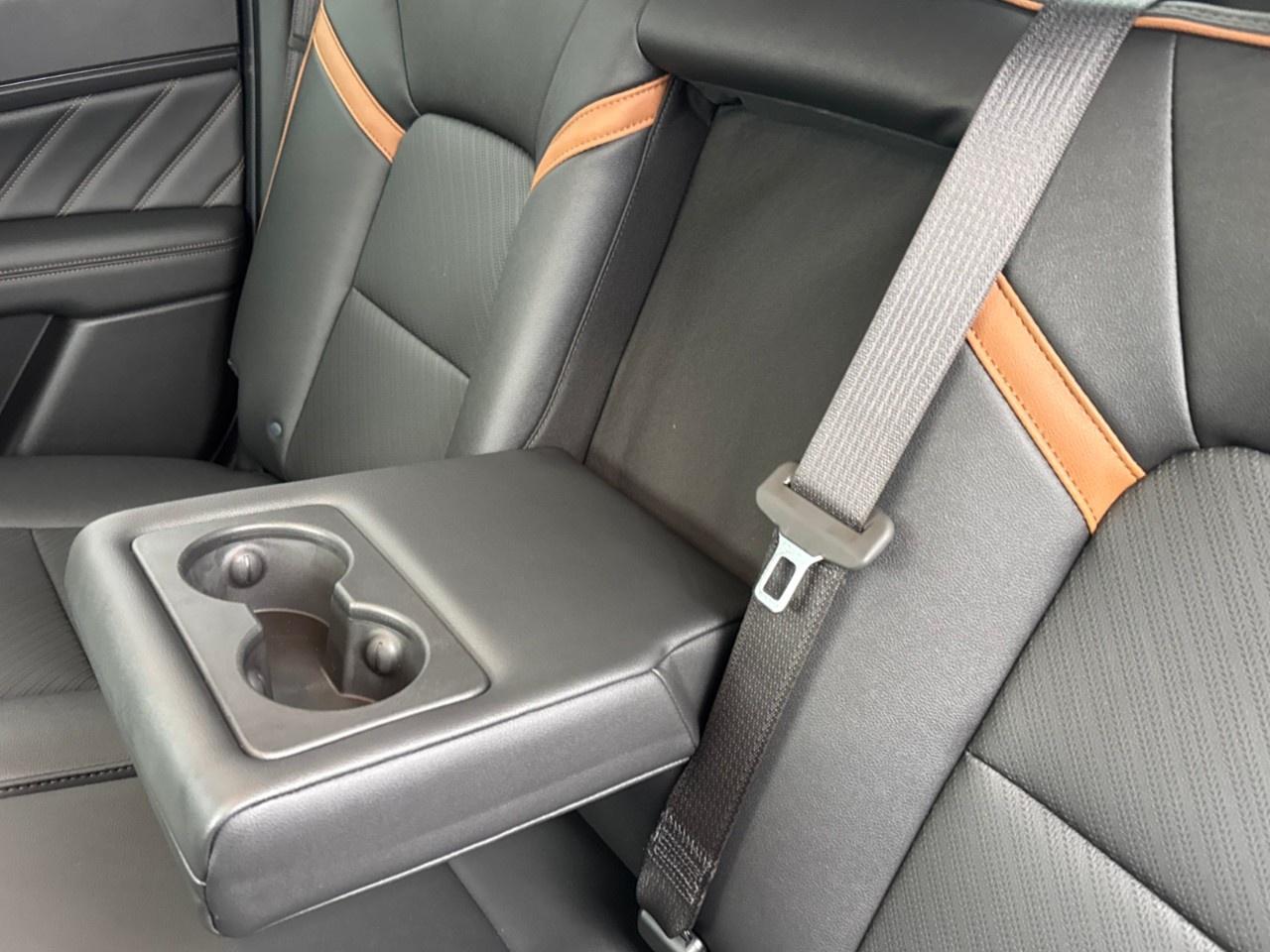 2026 GMC Canyon Crew Cab Short Box 4-Wheel Drive AT4 Photo