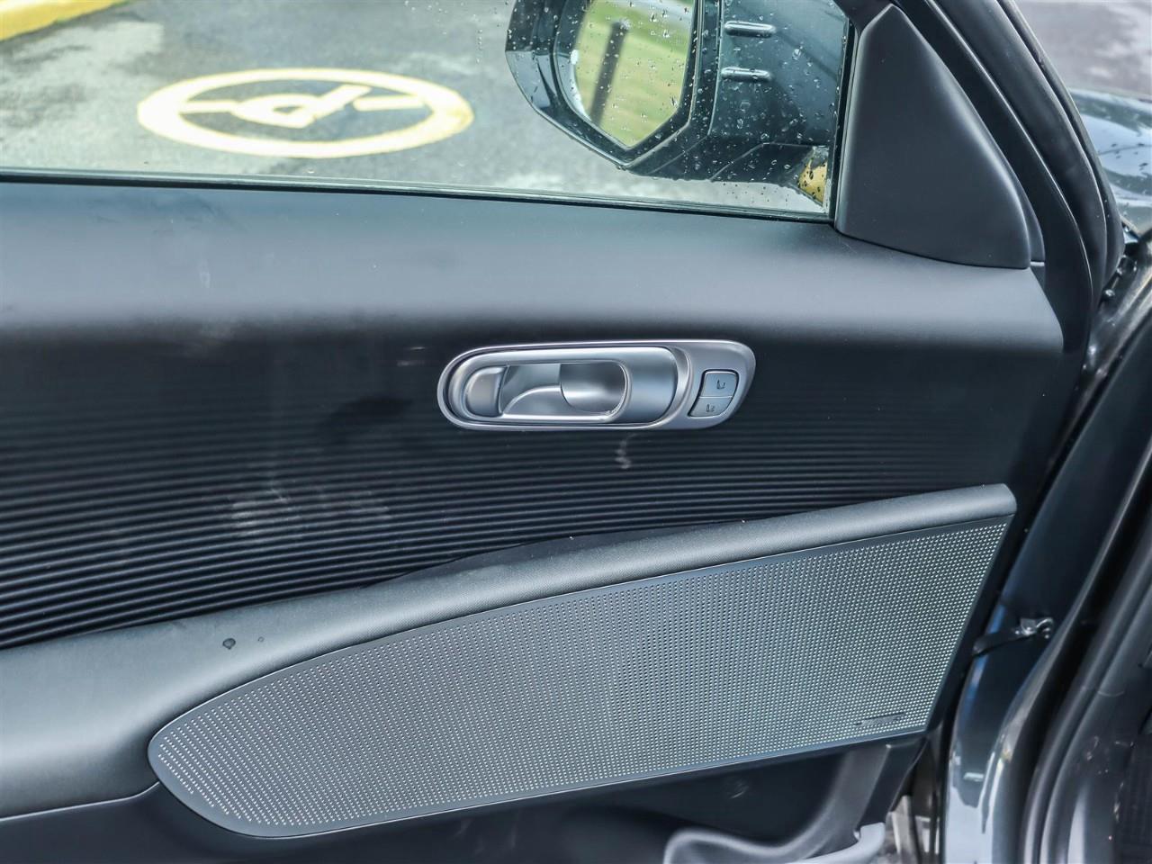 2025 Hyundai IONIQ 6  Photo