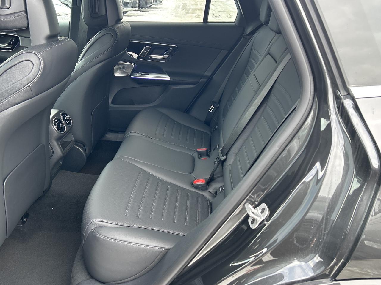 2026 Mercedes-Benz GLC 350e 4MATIC Photo