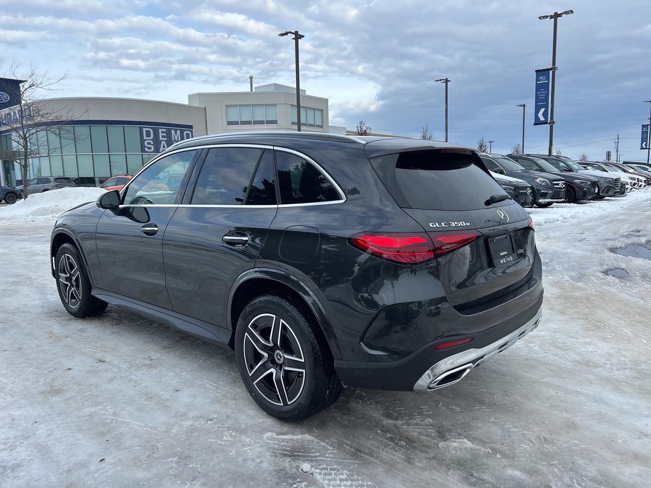 2026 Mercedes-Benz GLC 350e 4MATIC Photo3