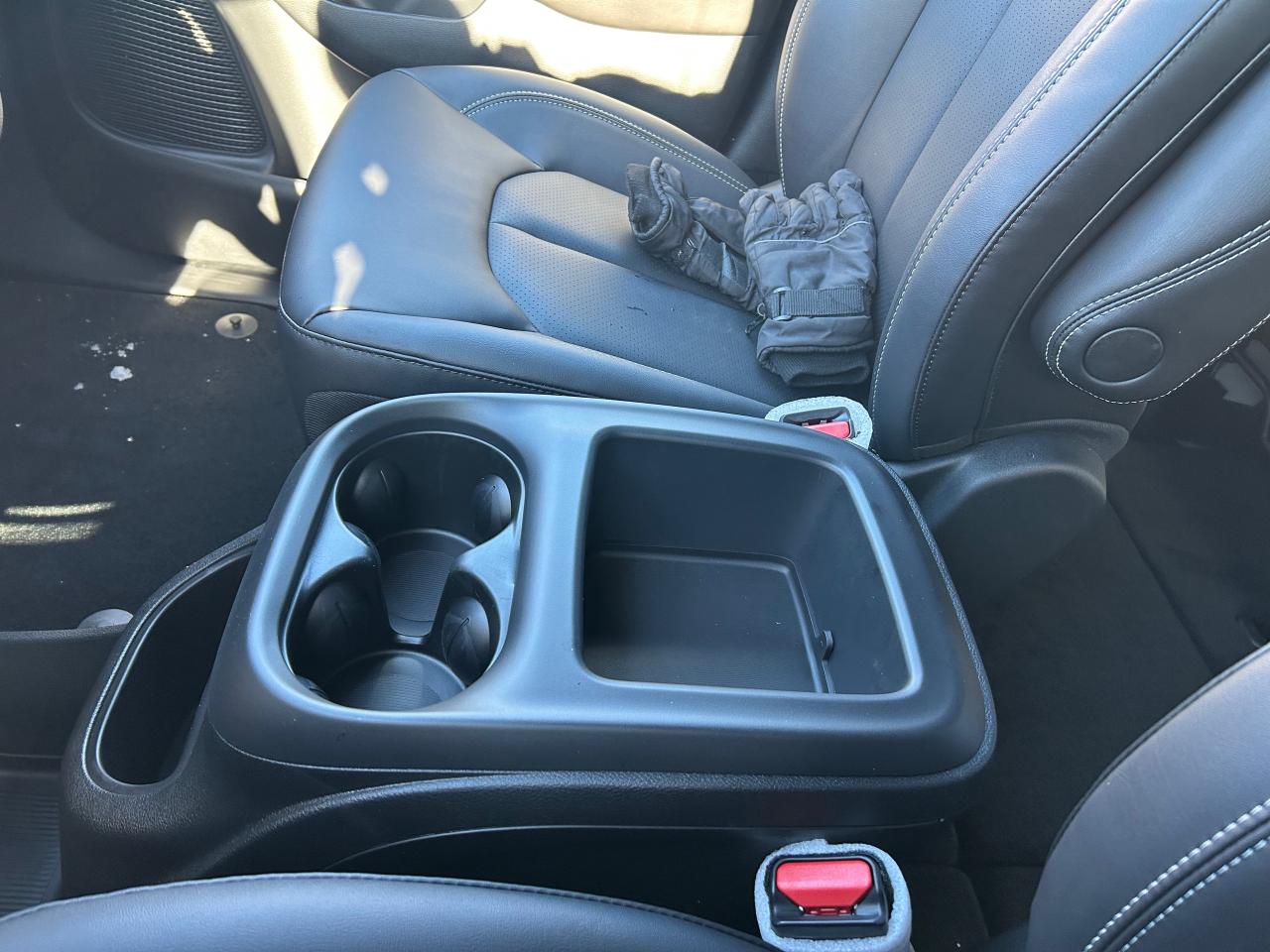 2026 Chrysler Grand Caravan SXT Front-Wheel Drive Passenger Van Photo