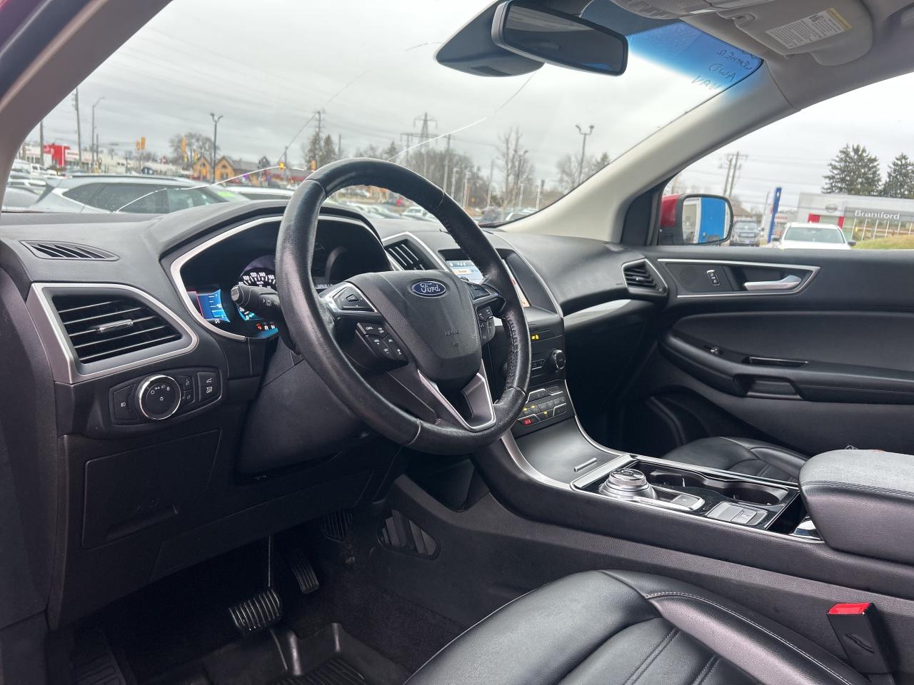 2019 Ford Edge SEL   NAV   Leatherette   Clean Carfax Photo