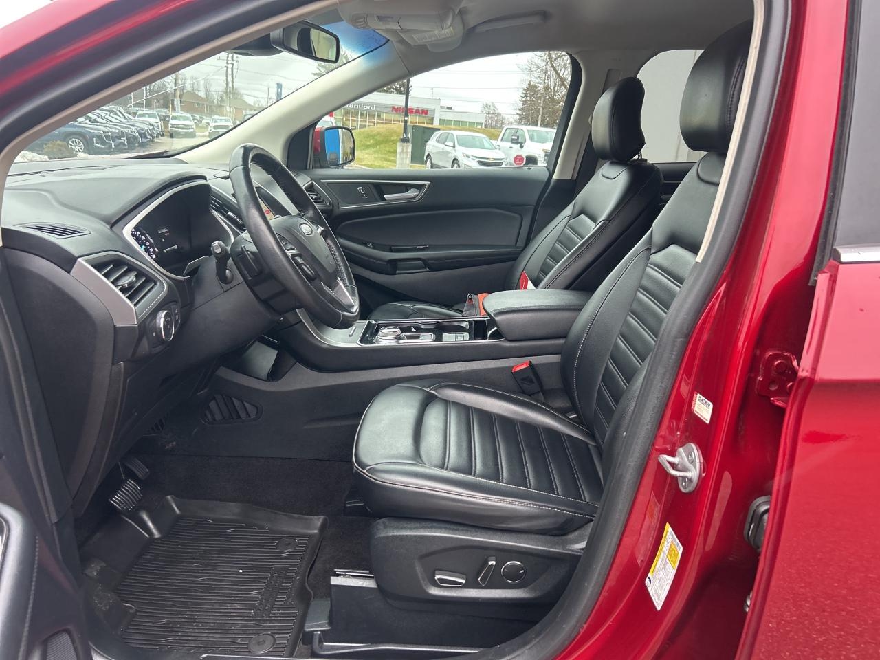 2019 Ford Edge SEL   NAV   Leatherette   Clean Carfax Photo