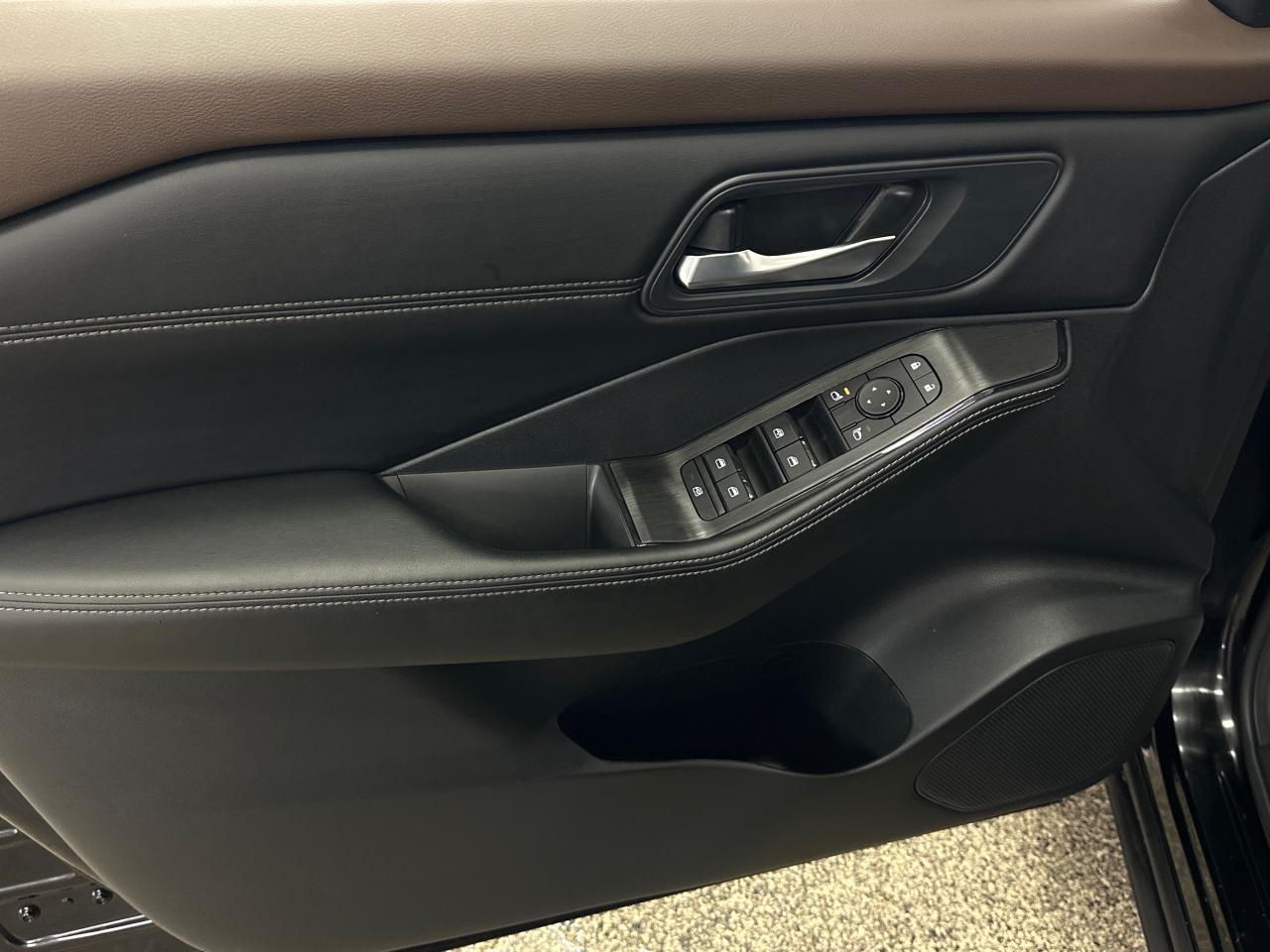 2023 Nissan Rogue SV Midnight Edition 4dr All-Wheel Drive Sport Utility Photo