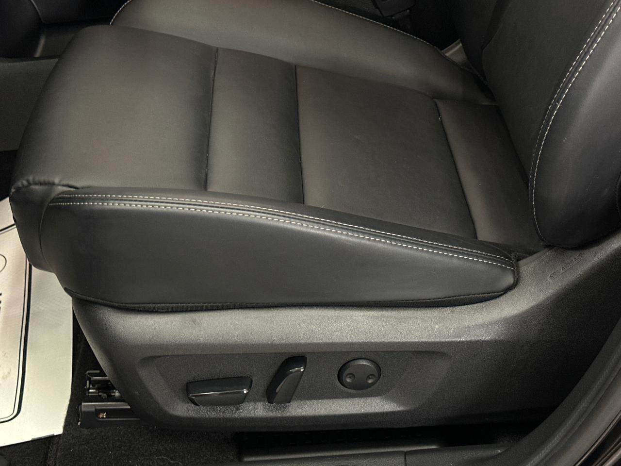 2023 Nissan Rogue SV Midnight Edition 4dr All-Wheel Drive Sport Utility Photo