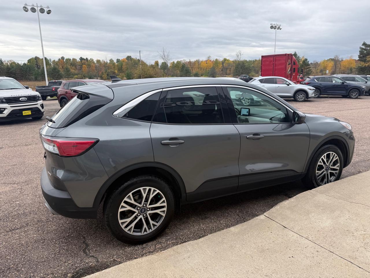 2022 Ford Escape SEL 4dr All-Wheel Drive Photo