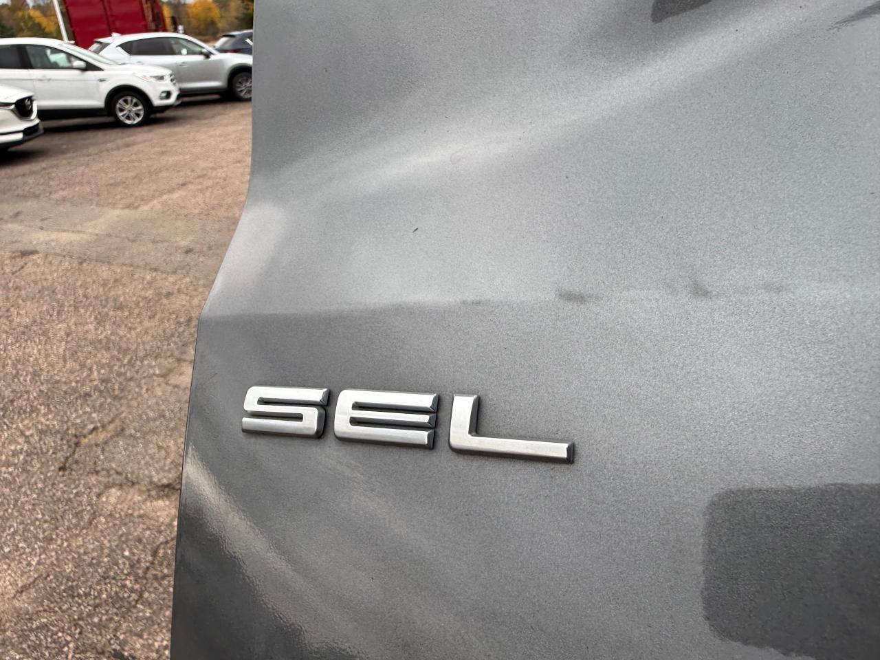 2022 Ford Escape SEL 4dr All-Wheel Drive Photo