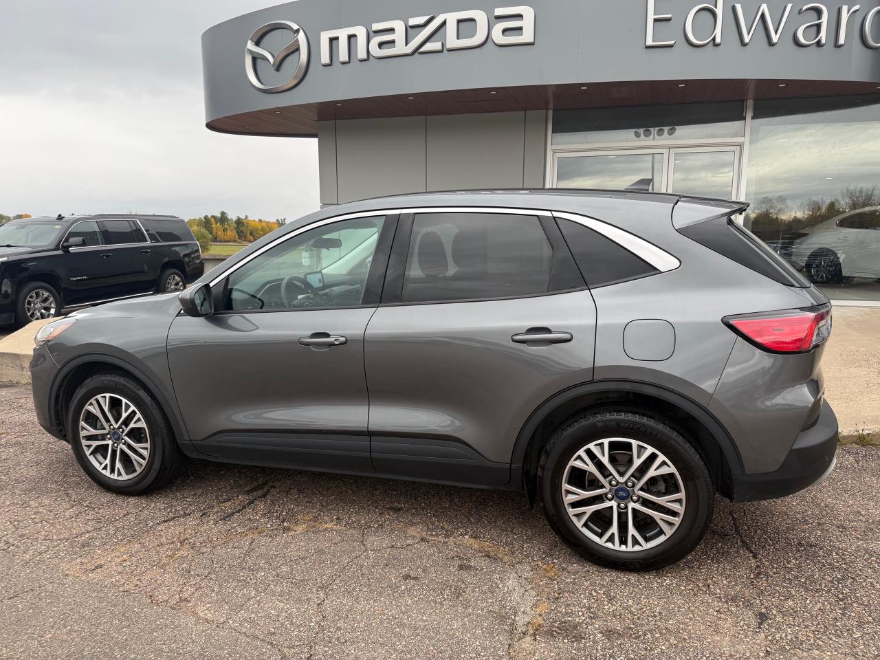 2022 Ford Escape SEL 4dr All-Wheel Drive Photo