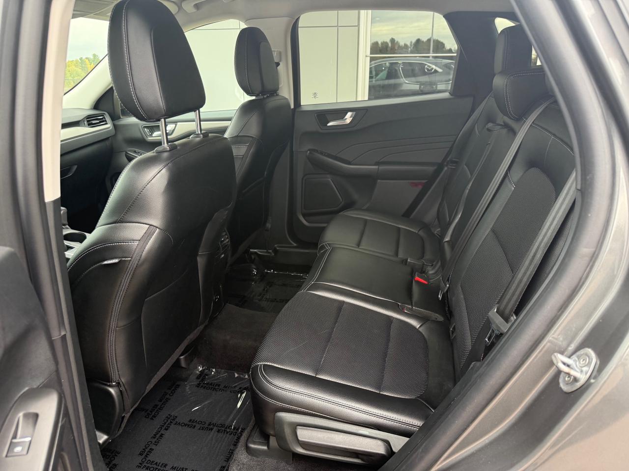 2022 Ford Escape SEL 4dr All-Wheel Drive Photo