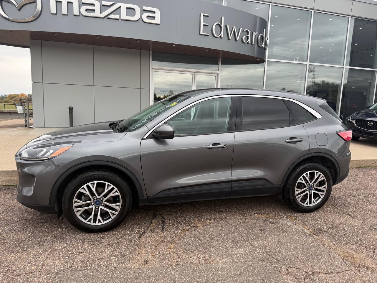 2022 Ford Escape SEL 4dr All-Wheel Drive Photo
