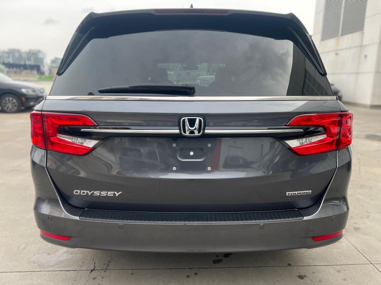 2023 Honda Odyssey Touring Passenger Van Photo