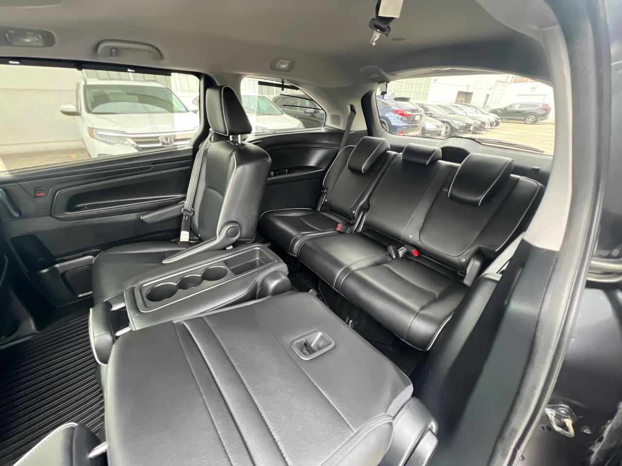 2023 Honda Odyssey Touring Passenger Van Photo