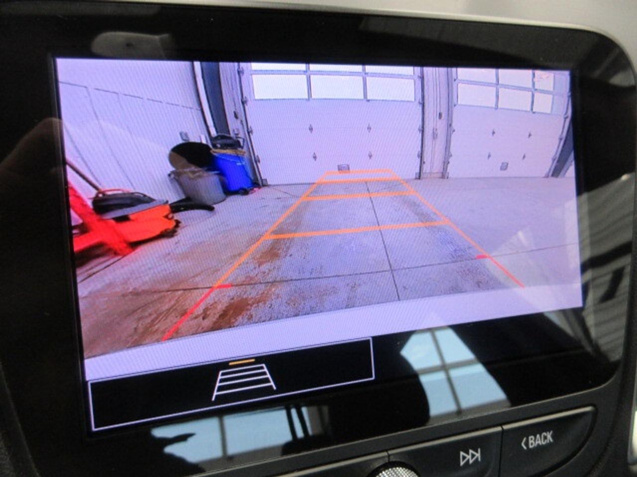 2023 Chevrolet Malibu LT, APPLE/ANDROID, A/C, BT, CAMERA, ALLOYS, 91K! Photo