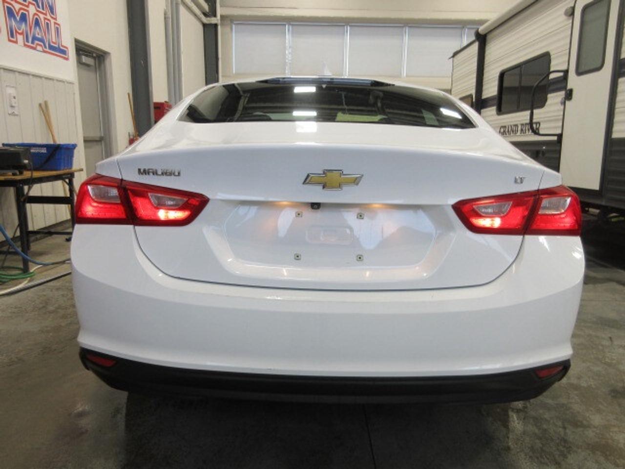 2023 Chevrolet Malibu LT, APPLE/ANDROID, A/C, BT, CAMERA, ALLOYS, 93K! Photo