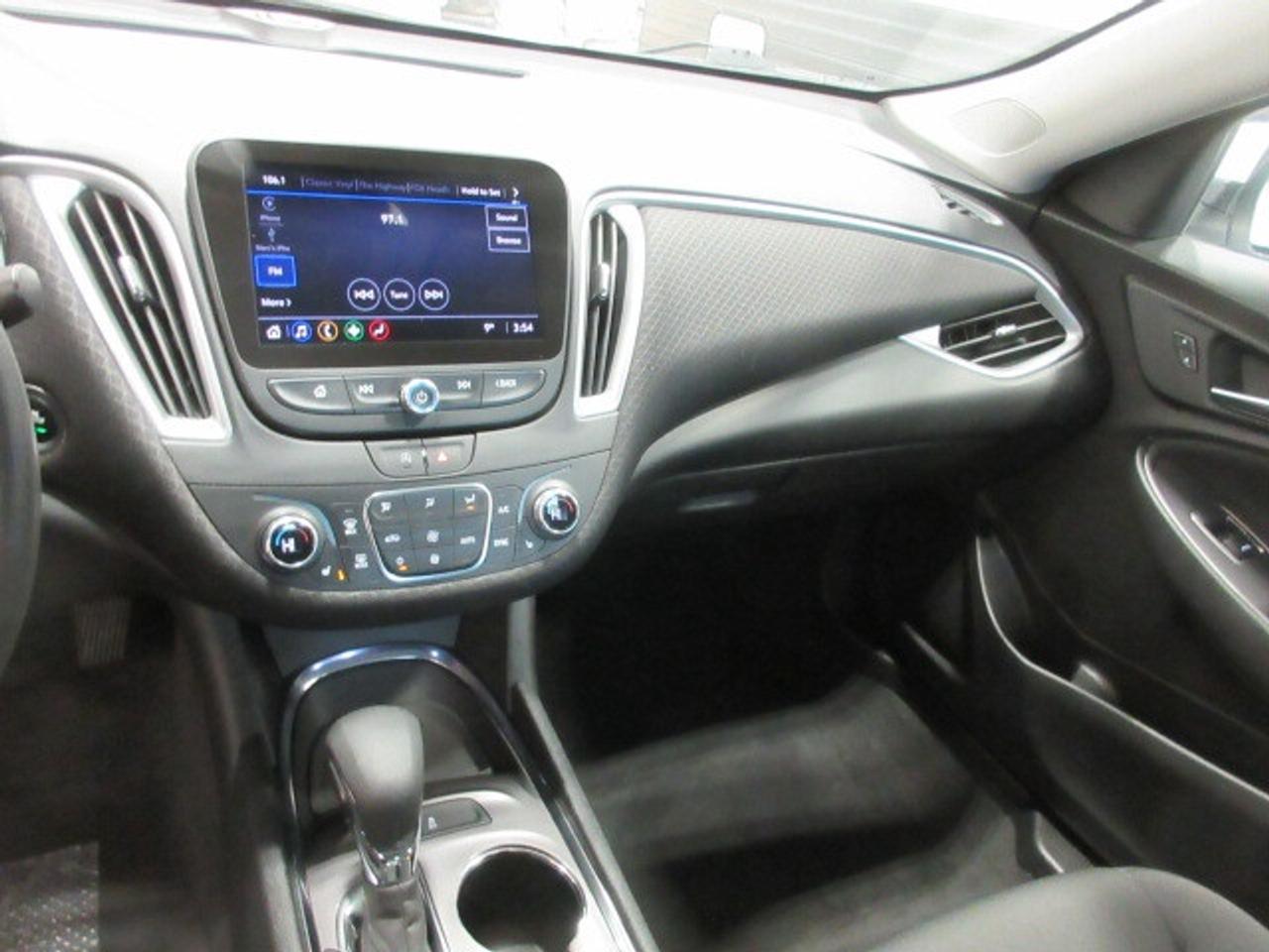 2023 Chevrolet Malibu LT, APPLE/ANDROID, A/C, BT, CAMERA, ALLOYS, 93K! Photo