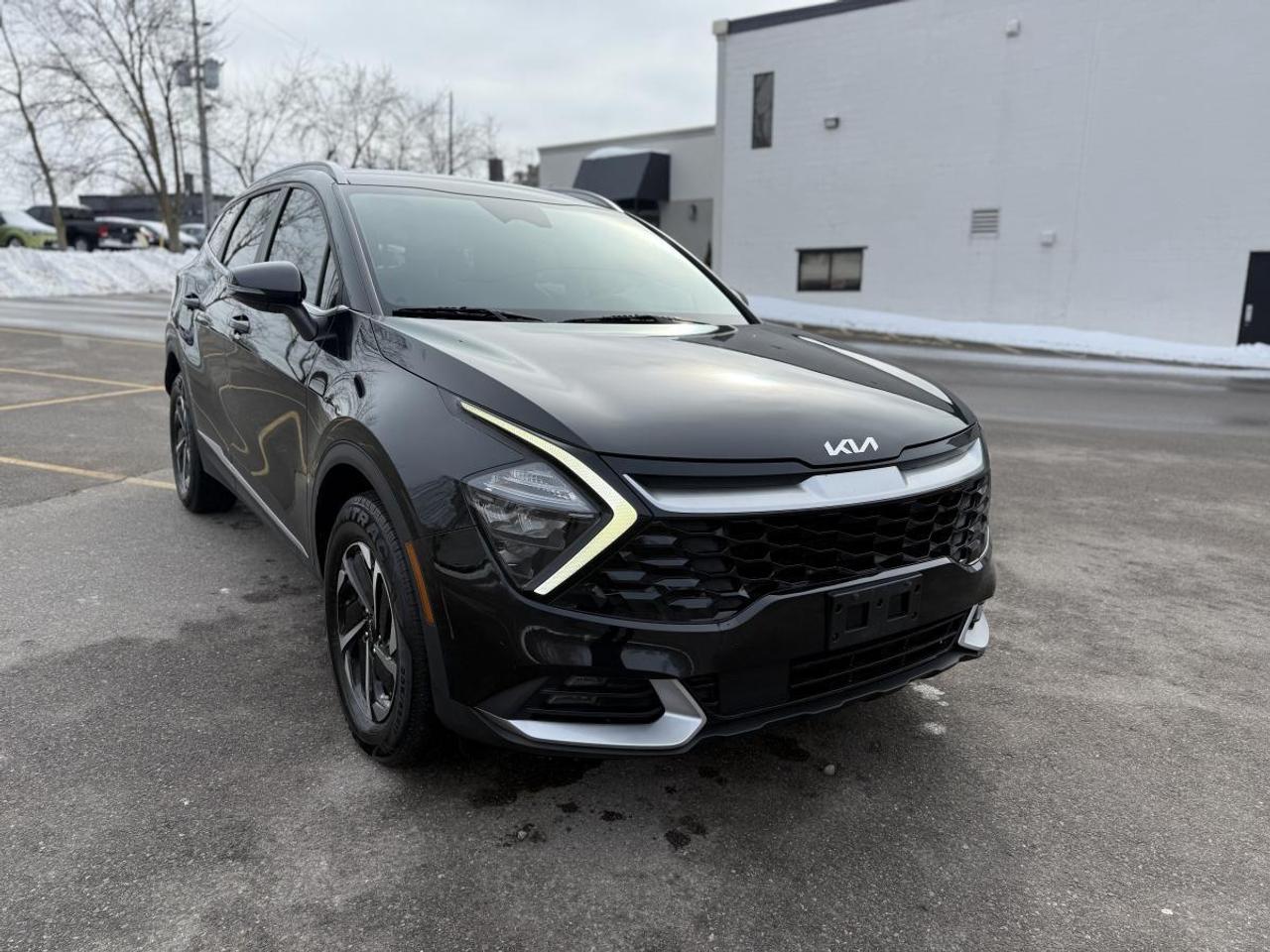 2023 Kia Sportage Hybrid EX AWD Photo3
