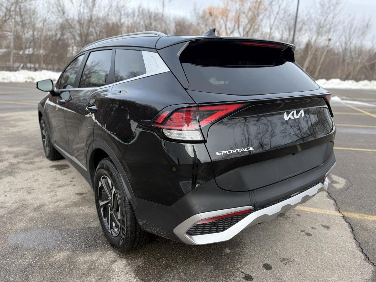 2023 Kia Sportage Hybrid EX AWD Photo4