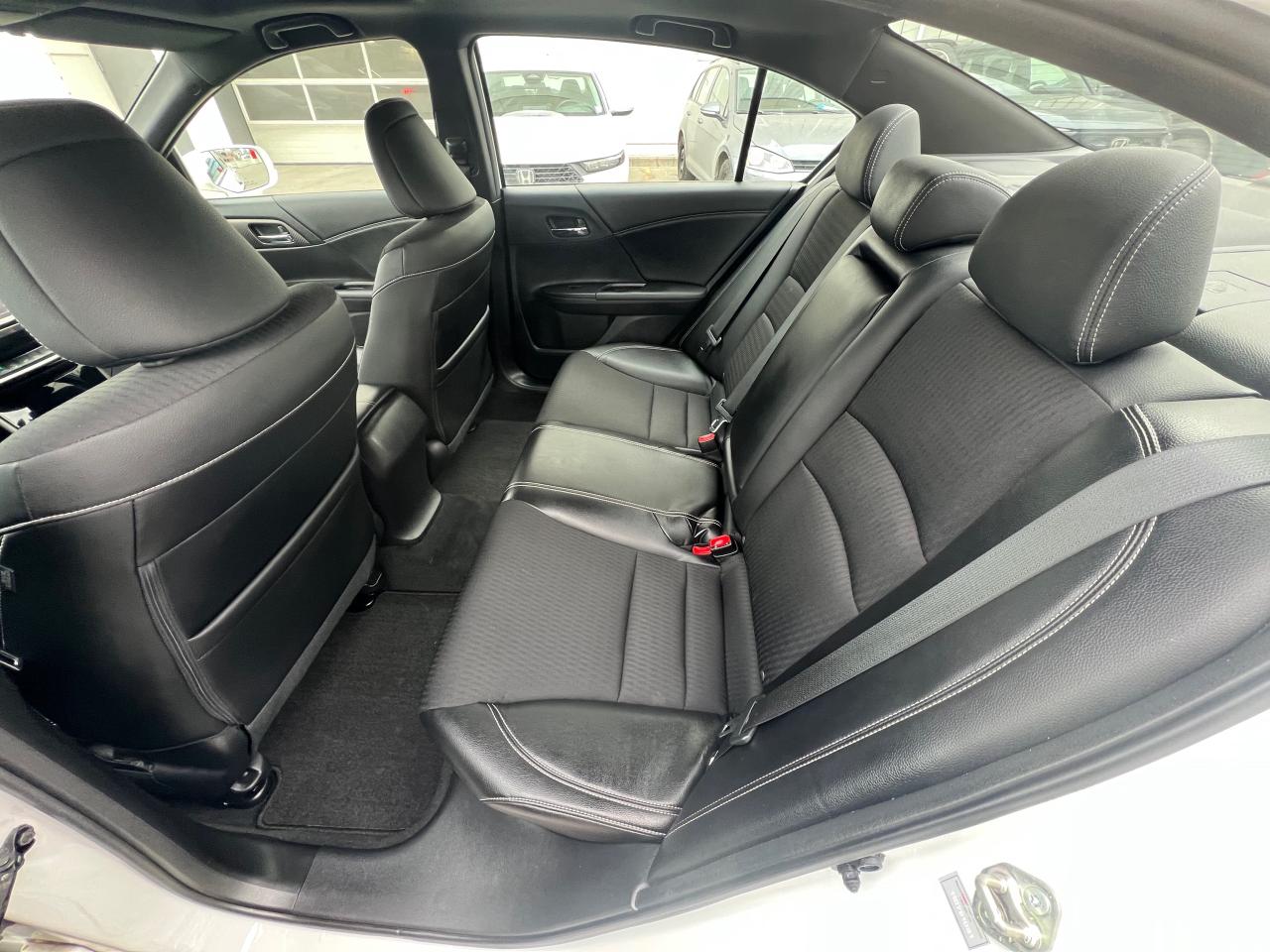 2017 Honda Accord Sport w/Honda Sensing (CVT) 4dr Sedan Photo