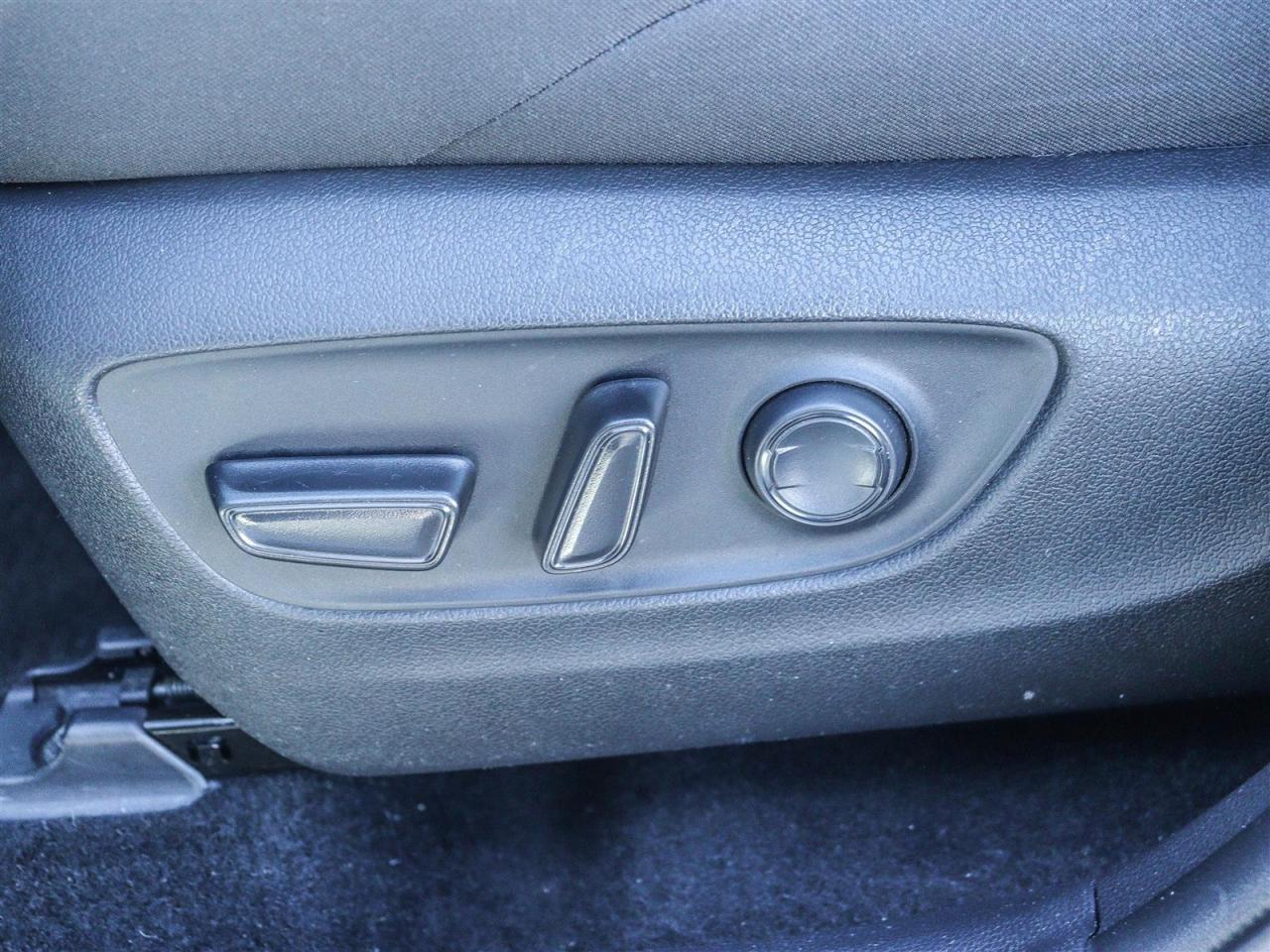 2022 Toyota RAV4 Hybrid SE 4dr All-Wheel Drive Photo