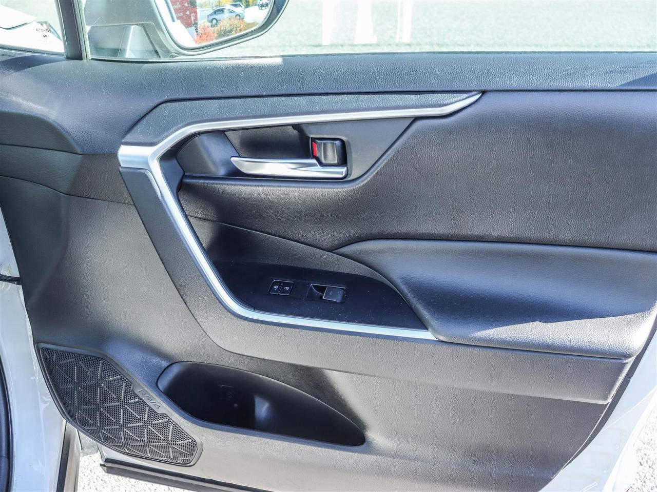 2022 Toyota RAV4 Hybrid SE 4dr All-Wheel Drive Photo