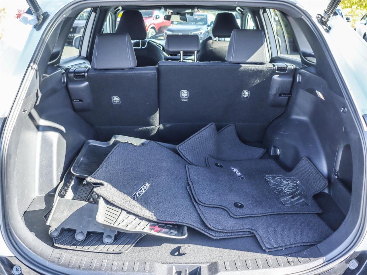 2022 Toyota RAV4 Hybrid SE 4dr All-Wheel Drive Photo