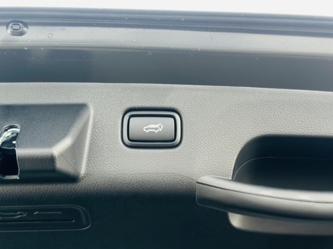 2026 Kia Seltos SX INTERIOR Photo