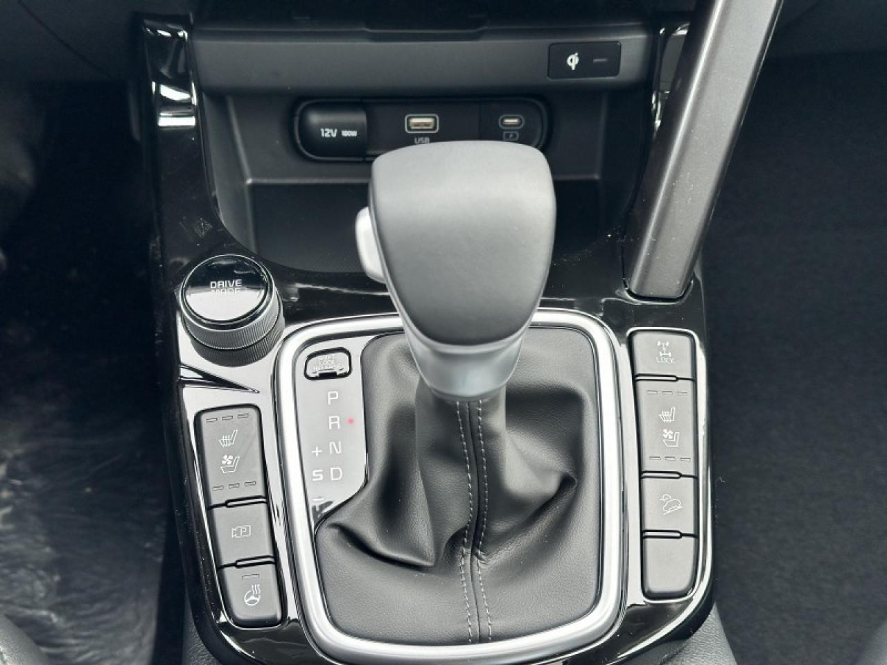 2026 Kia Seltos SX INTERIOR Photo