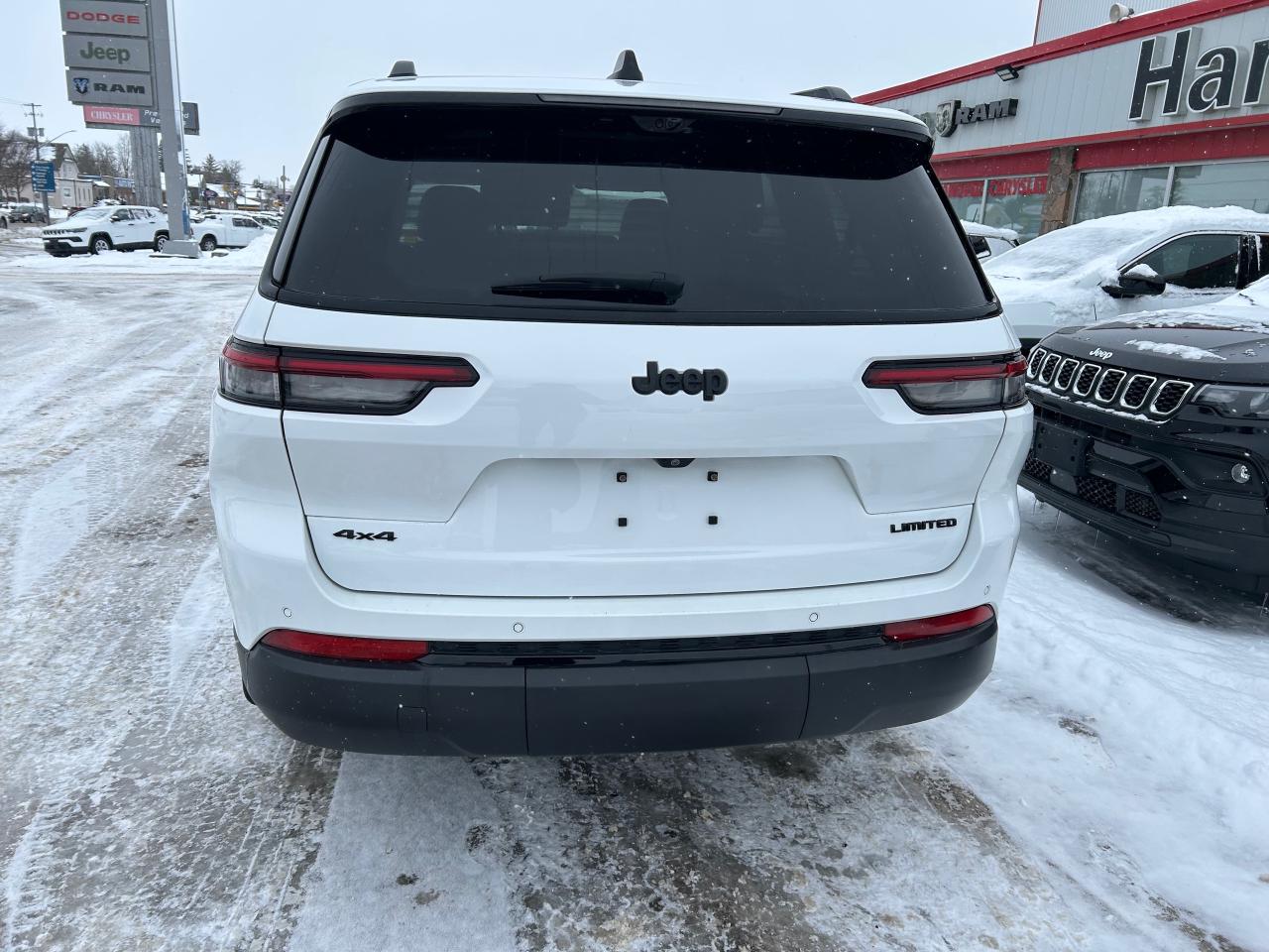 2024 Jeep Grand Cherokee L Limited 4dr 4x4 Photo3