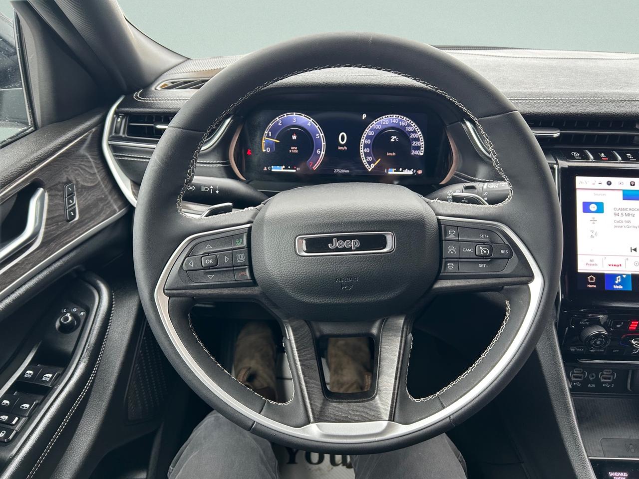 2024 Jeep Grand Cherokee L Limited 4dr 4x4 Photo