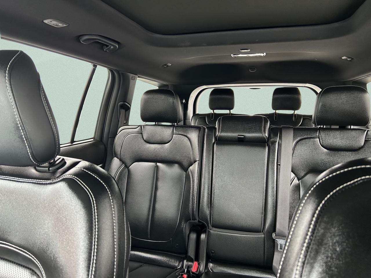 2024 Jeep Grand Cherokee L Limited 4dr 4x4 Photo