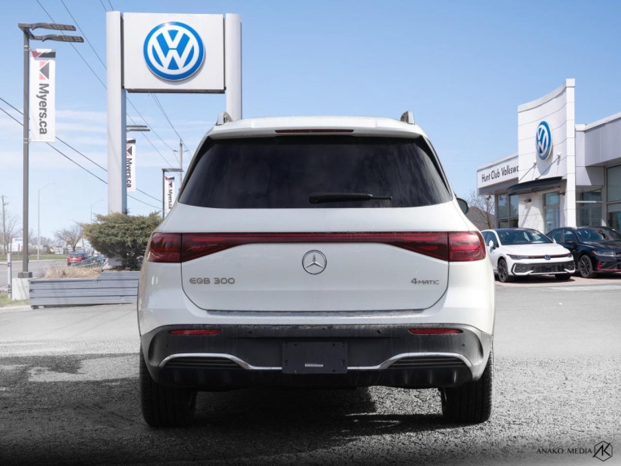 2025 Mercedes-Benz EQB 4MATIC SUV Photo