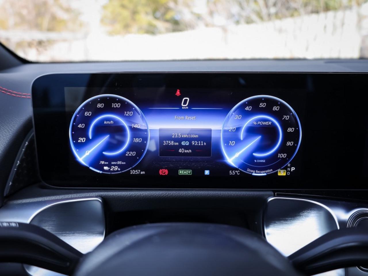 2025 Mercedes-Benz EQB 4MATIC SUV Photo