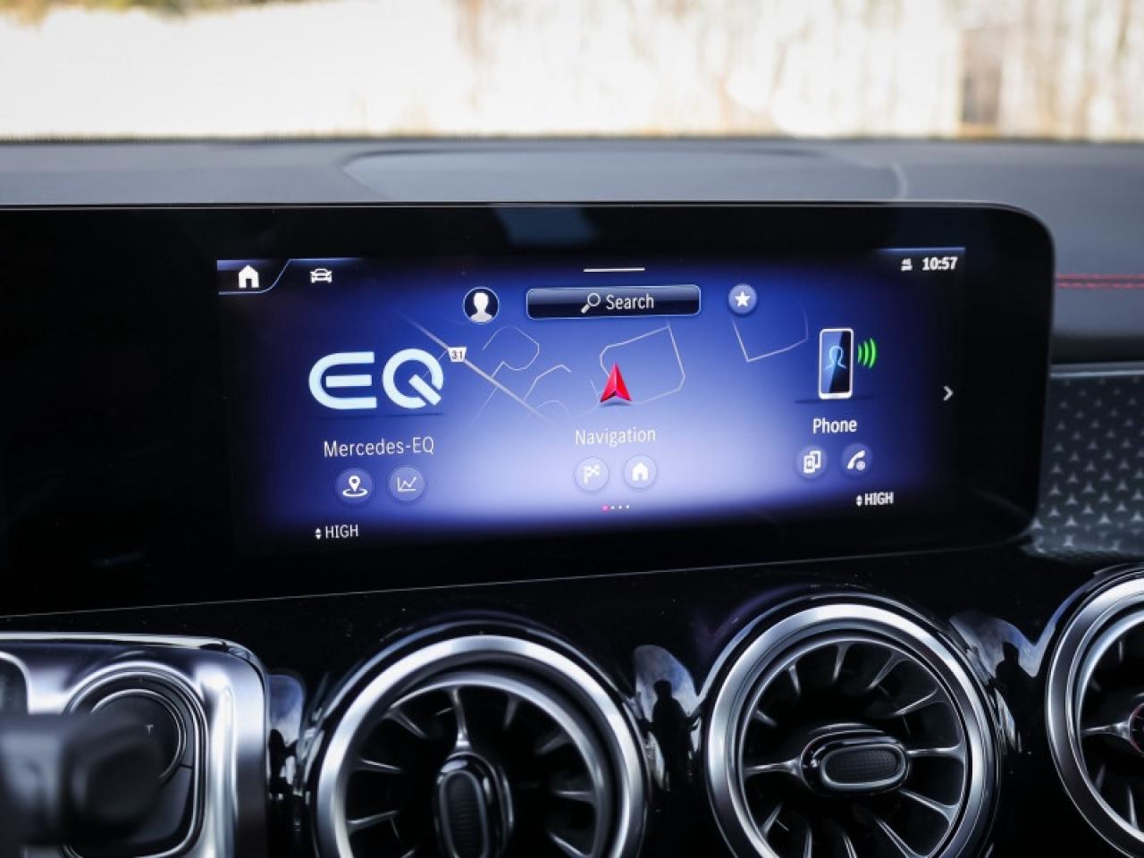 2025 Mercedes-Benz EQB 4MATIC SUV Photo