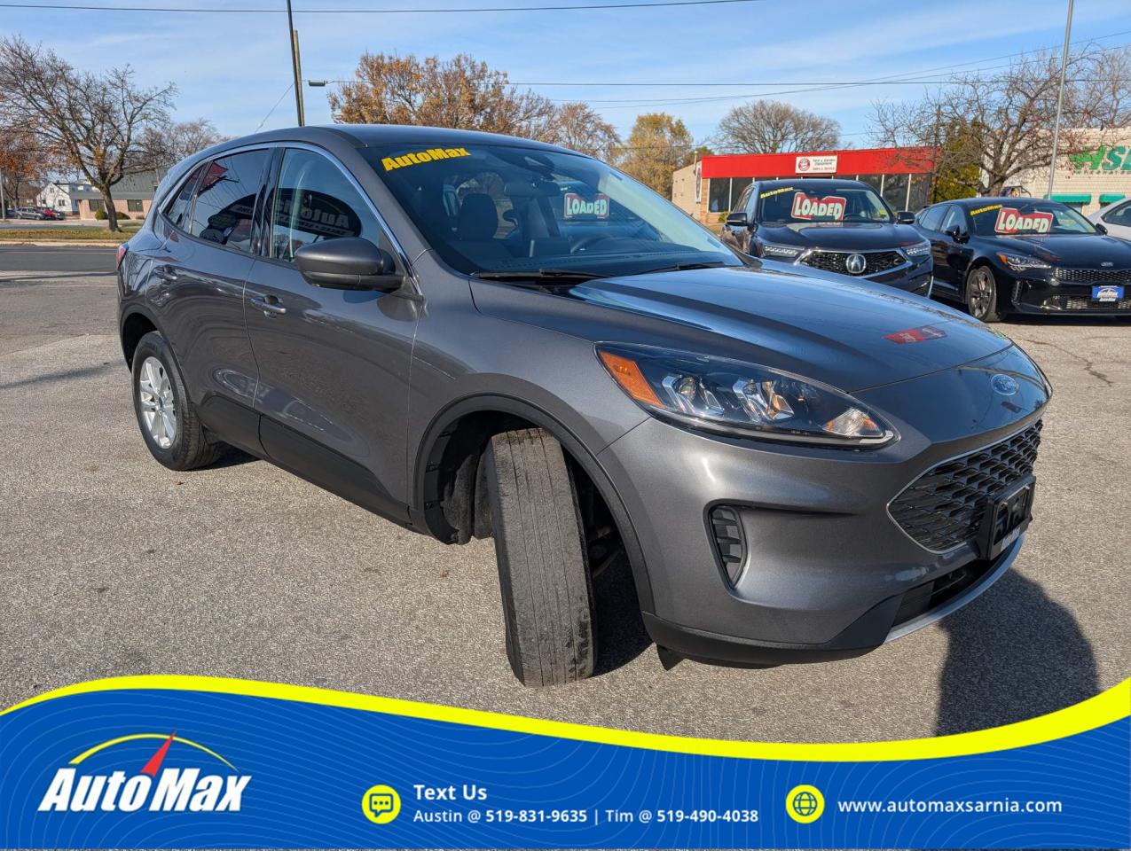 2021 Ford Escape SE 4dr All-Wheel Drive Photo2