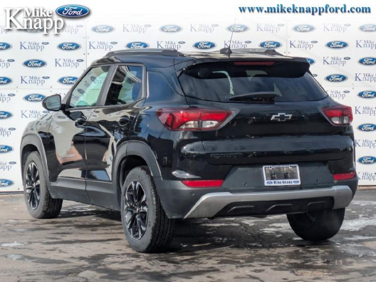 2021 Chevrolet TrailBlazer LT Photo2