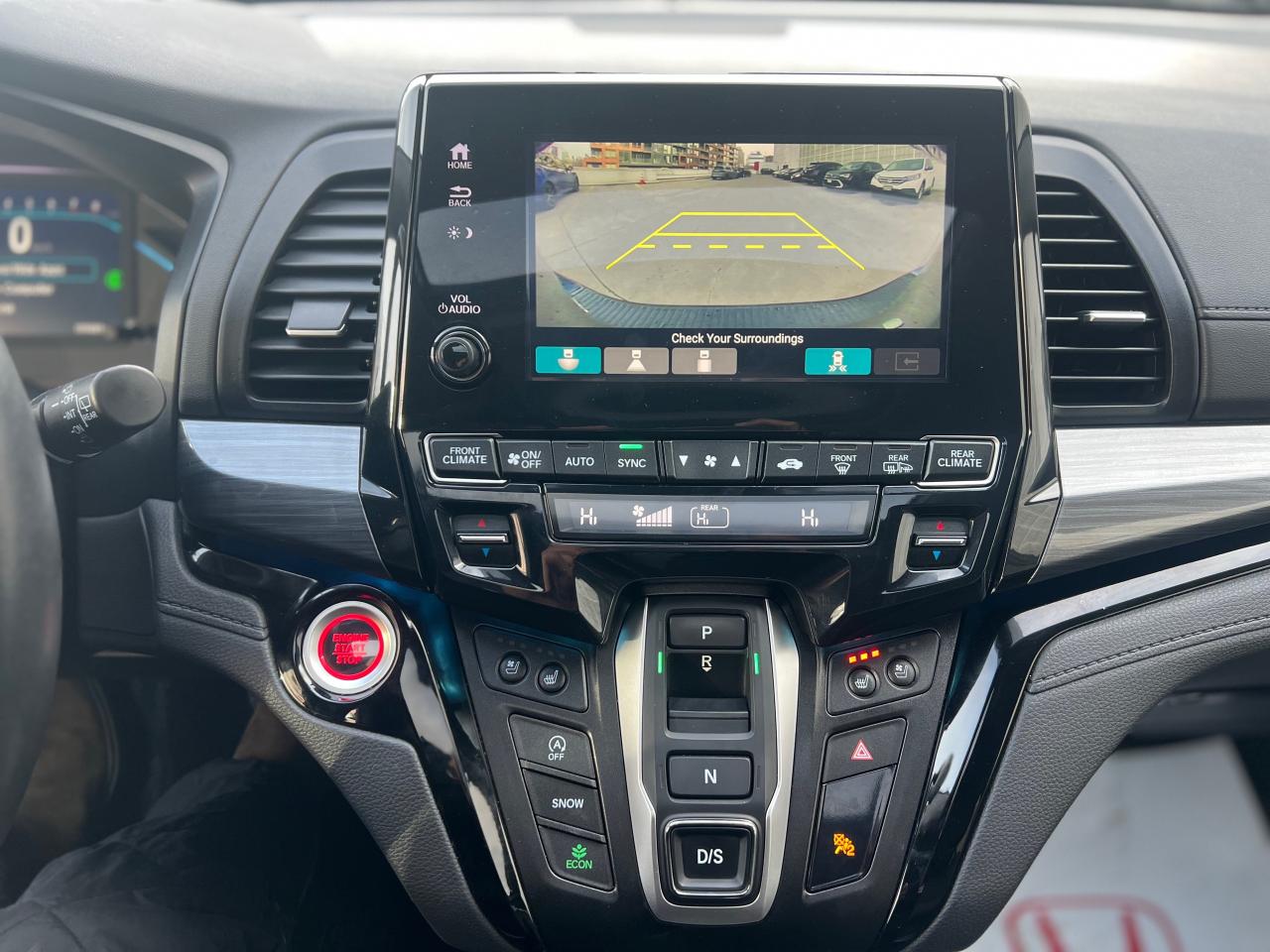 2022 Honda Odyssey Touring Passenger Van Photo