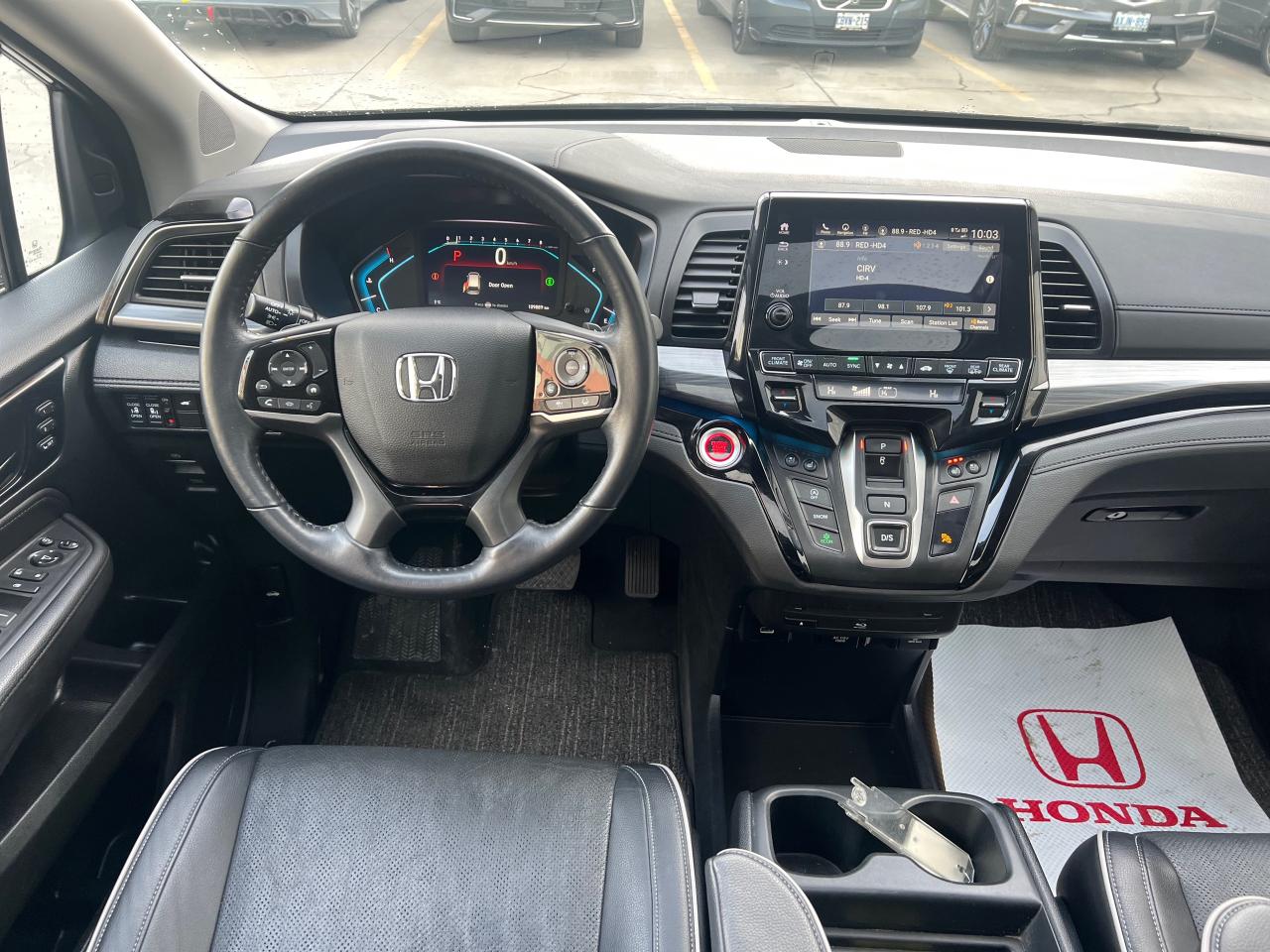 2022 Honda Odyssey Touring Passenger Van Photo