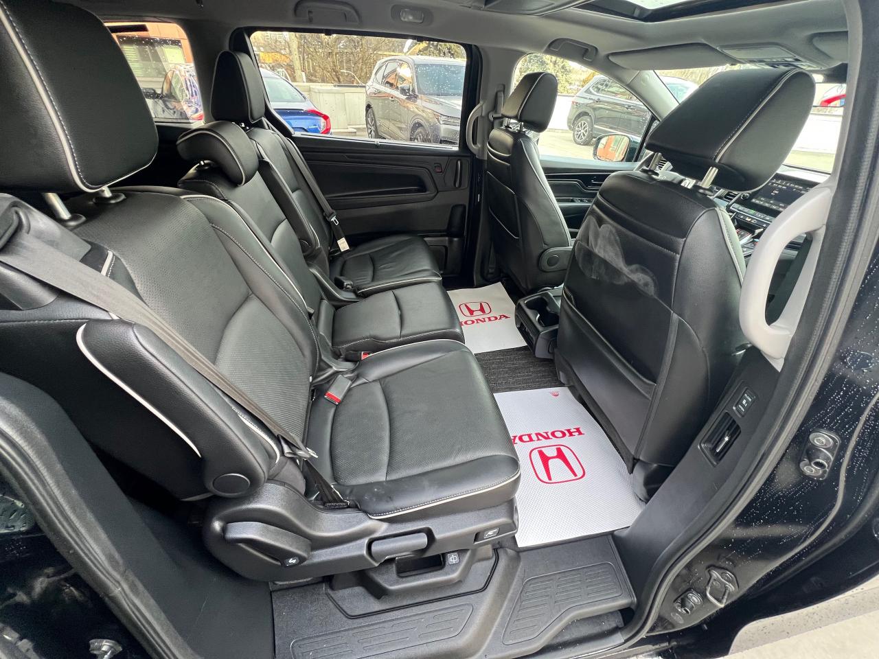 2022 Honda Odyssey Touring Passenger Van Photo