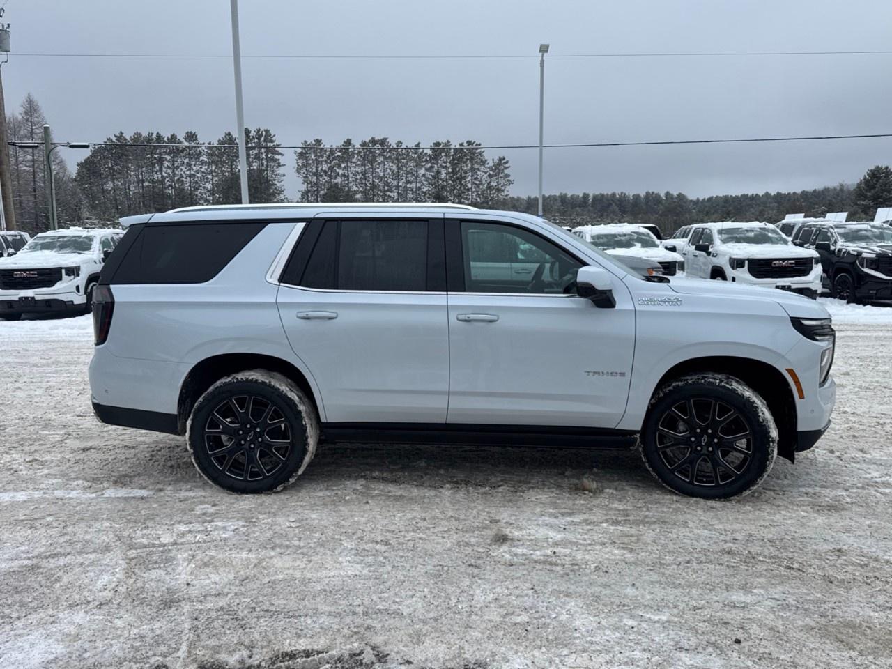 2026 Chevrolet Tahoe 4WD 4dr High Country Photo3