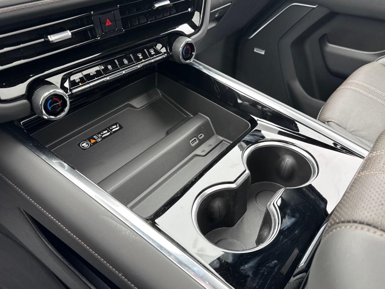 2026 Chevrolet Tahoe 4WD 4dr High Country Photo