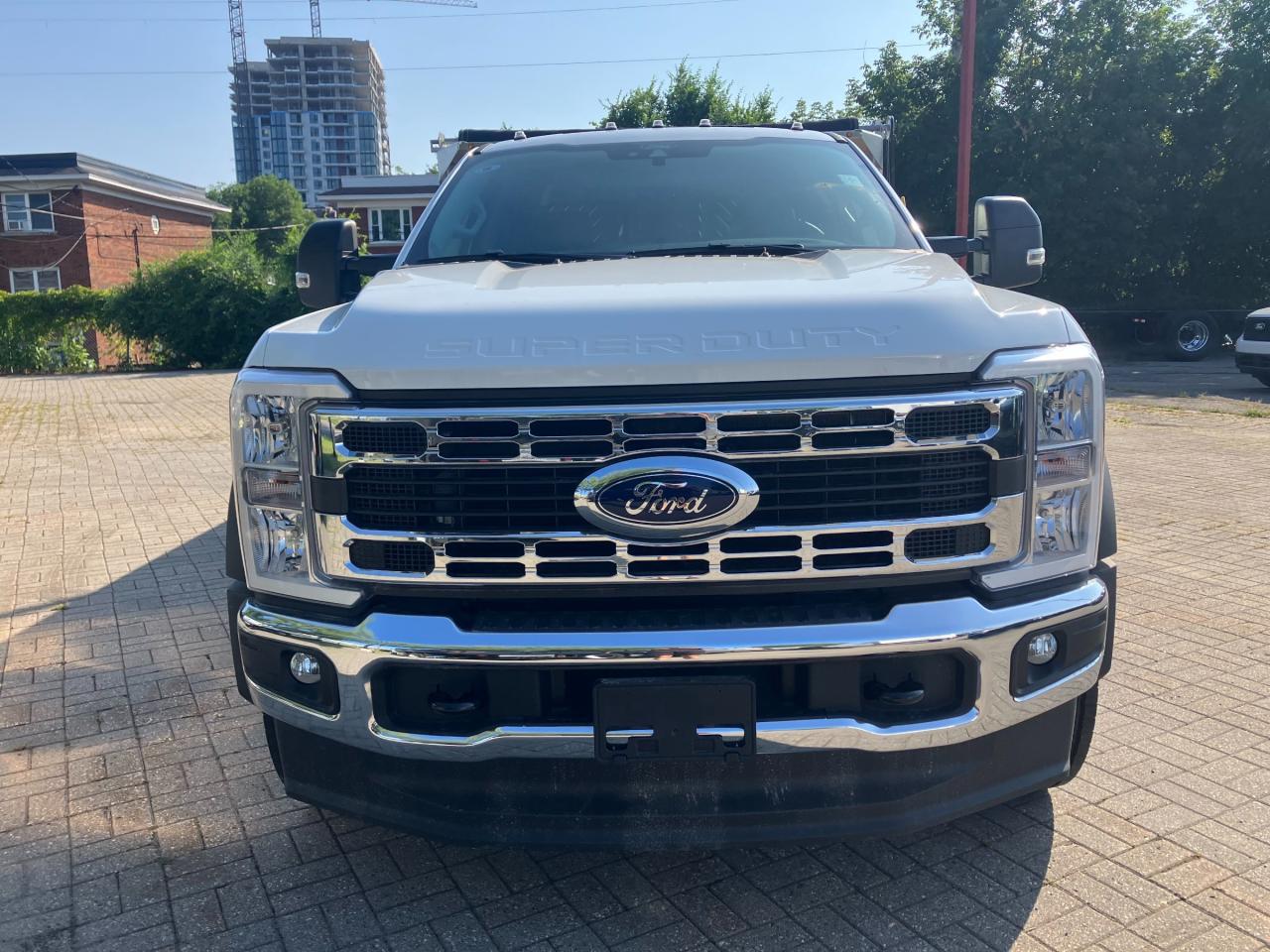 2025 Ford F-550 Chassis XL 4x4 SD Crew Cab 203 in. WB DRW Photo