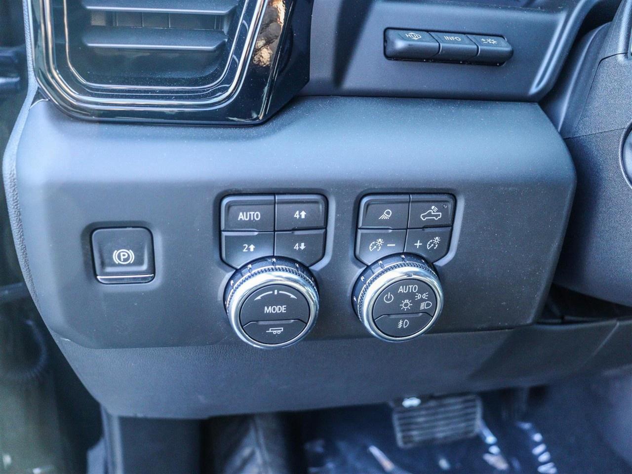 2026 GMC Sierra 1500 Crew Cab Short Box 4-Wheel Drive AT4 Photo