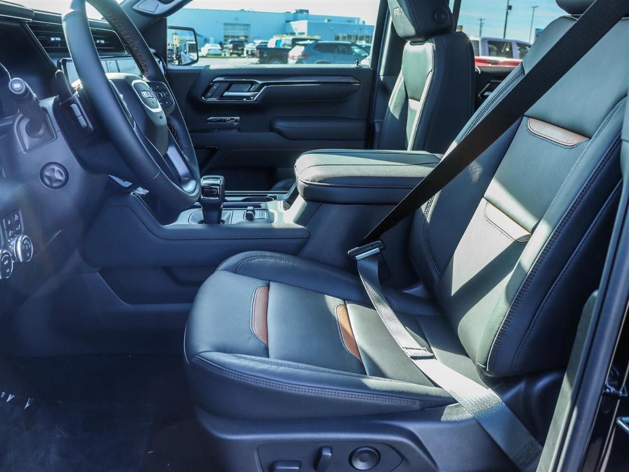 2026 GMC Sierra 1500 Crew Cab Short Box 4-Wheel Drive AT4 Photo