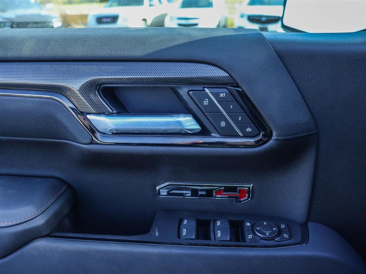 2026 GMC Sierra 1500 Crew Cab Short Box 4-Wheel Drive AT4 Photo