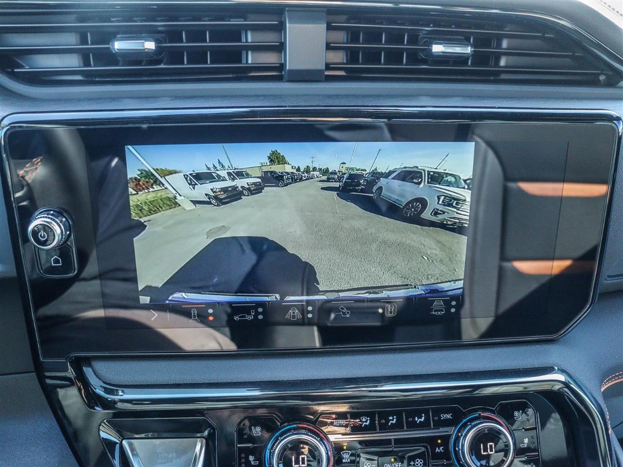 2026 GMC Sierra 1500 Crew Cab Short Box 4-Wheel Drive AT4 Photo