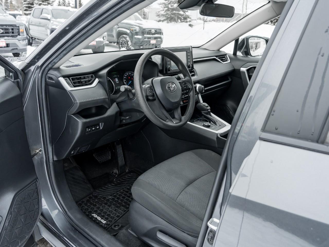 2022 Toyota RAV4 Hybrid LE 4dr All-Wheel Drive Photo